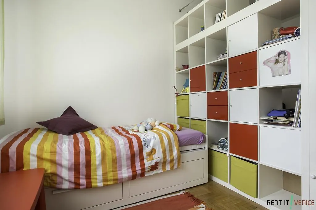 Seven Venice Apartment Mestre 0*,  Italy