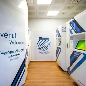 胶囊旅馆 Resting Pods - Zzzleepandgo Vrn Verona Airport, 卡塞勒蒂索玛坎普
